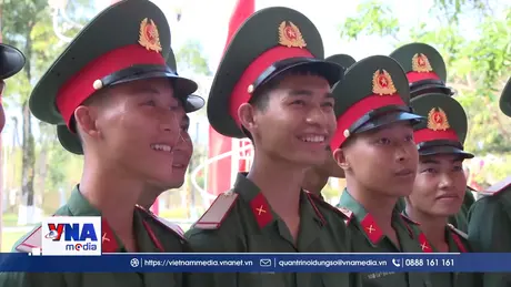 Những cử tri trẻ tuổi háo hức, đón chờ lần đầu bầu cử