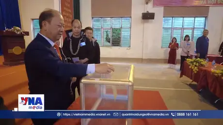 Cử tri Lào Cai đi bầu cử