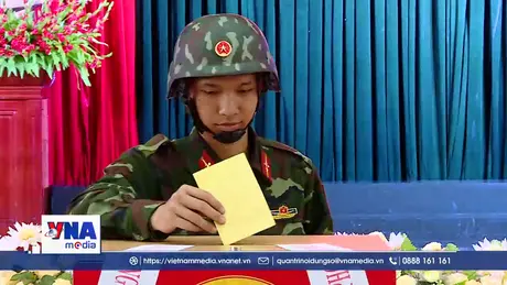 Bầu cử sớm để bảo vệ an toàn cho ngày hội non sông