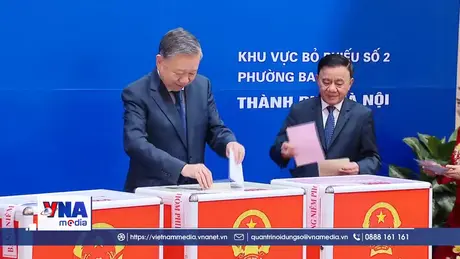 Hà Nội tưng bừng Ngày hội non sông