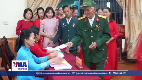 Cử tri Hà Tĩnh hân hoan tham dự Ngày hội non sông