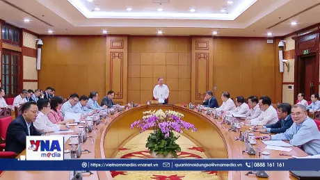 Trạm tin tối ngày 17/3: Cần có chiến lược cụ thể tái cơ cấu nền kinh tế, từng bước cân bằng cán cân thương mại