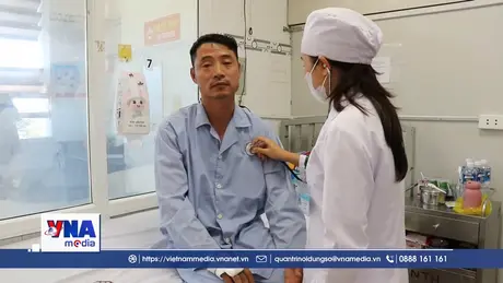 Tích cực chăm sóc sức khỏe nạn nhân vụ ngạt khí trên tàu hàng