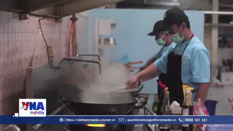 Bữa ăn dinh dưỡng miễn phí tiếp sức bà mẹ và trẻ em tại Indonesia