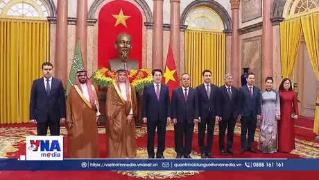 Chủ tịch nước Lương Cường tiếp đại sứ các nước trình Quốc thư