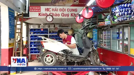 Chuyện lạ: Gần 200 thợ xe máy ở Thanh Hóa nghỉ làm đi học thuế