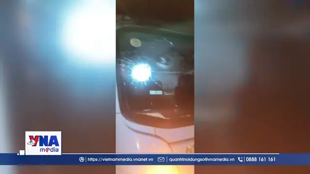 Điều tra nhiều xe nghi bị ném đá gây hư hỏng trên cao tốc