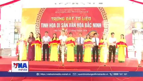 Trưng bày tư liệu 