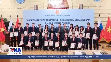 Thủ tướng gặp gỡ cộng đồng người Việt Nam tại Liên bang Nga