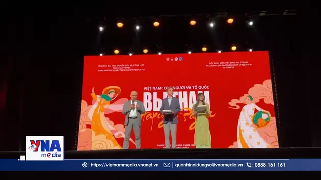 Rực rỡ sắc màu văn hóa Việt Nam tại Sibiri của Nga