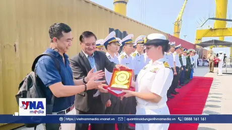 Đà Nẵng đón tàu Hải quân Australia thăm hữu nghị