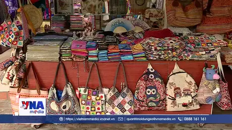 Làng lụa Vạn Phúc