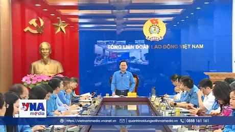 Chú trọng tuyên truyền, nâng cao nhận thức chính trị cho công nhân