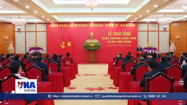 Trạm tin sáng ngày 31/3: Tổng Bí thư Tô Lâm đã chủ trì Lễ trao tặng Huân chương Quân công và Huy hiệu Đảng cho các đồng chí lãnh đạo, nguyên lãnh đạo Đảng, Nhà nước