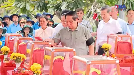 Học Bác mỗi ngày: Hành trình đưa các anh hùng liệt sĩ trở về