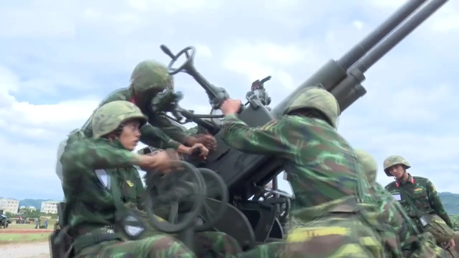 Thông điệp lịch sử: 73 năm Bộ đội Pháo cao xạ