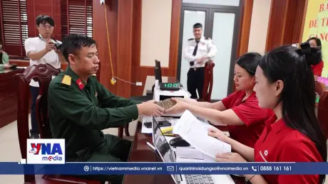 Chi trả tiền thưởng cho các hộ dân đăng ký bàn giao mặt bằng sớm