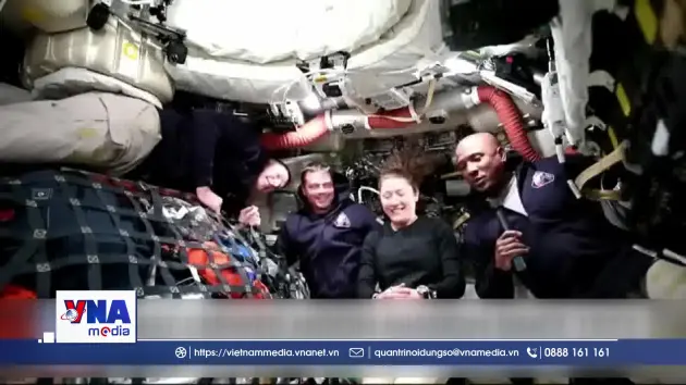 Hé lộ cuộc sống trên tàu vũ trụ của phi hành đoàn Artemis II