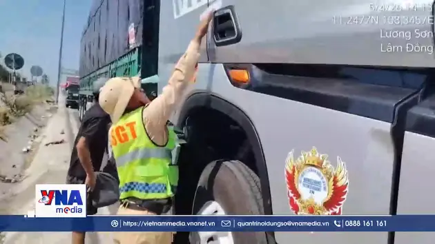 Xử phạt xe ô tô đầu kéo hơn 100 triệu đồng vì nhiều lỗi nghiêm trọng