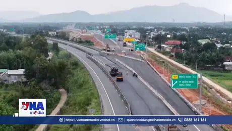 Vì sao 4 dự án cao tốc khu vực miền Trung bị chậm tiến độ?