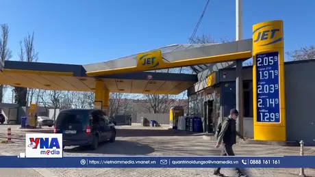 Giá dầu vượt ngưỡng 100 USD/thùng