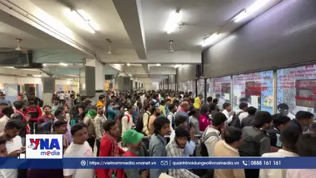 Công nhân Ấn Độ vật lộn với cuộc khủng hoảng năng lượng