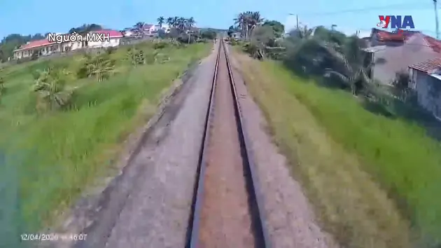 An ninh 365+ ngày 13/4: Ba ông cháu gặp nạn khi băng qua đường sắt