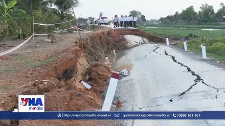 Khẩn trương khảo sát, đề xuất giải pháp xử lý sạt lở