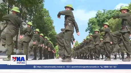 Tân binh công an nhân dân rèn chí, luyện thân trên thao trường