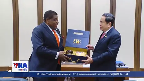 Chủ tịch Quốc hội Trần Thanh Mẫn gặp Tổng Thư ký Liên minh Nghị viện thế giới