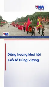 Dâng hương khai hội Giỗ Tổ Hùng Vương