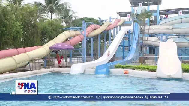 Công viên nước Hồ Tây chính thức mở cửa trở lại