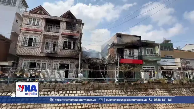 Cháy nhiều căn nhà ngay trung tâm Đà Lạt