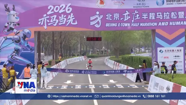 Khi robot tranh tài trên đường đua thực tế