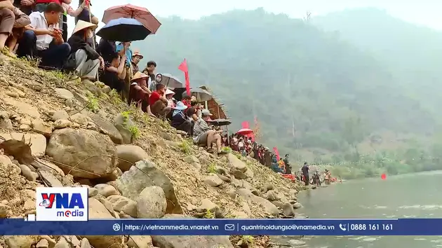 Đặc sắc lễ hội té nước tại bản Pa Xa Lào, Điện Biên