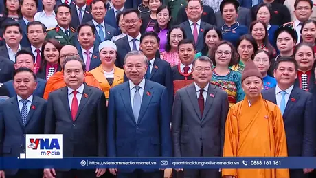 Tổng Bí thư, Chủ tịch nước gặp gỡ Đại biểu đồng bào thiểu số