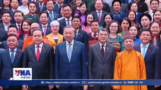 Tổng Bí thư, Chủ tịch nước gặp gỡ Đại biểu đồng bào thiểu số