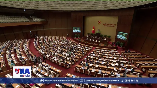 Trạm tin trưa ngày 21/04: Tiếp tục kỳ họp thứ Nhất, Quốc hội khóa XVI, bàn về công tác thực hành tiết kiệm, chống lãng phí