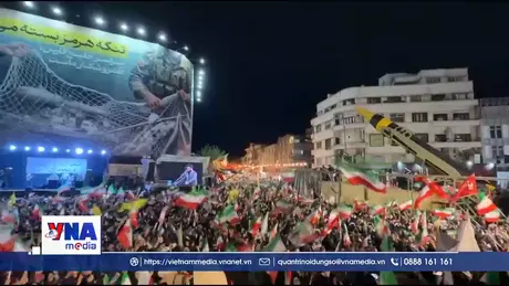 Iran phô diễn sức mạnh quân sự