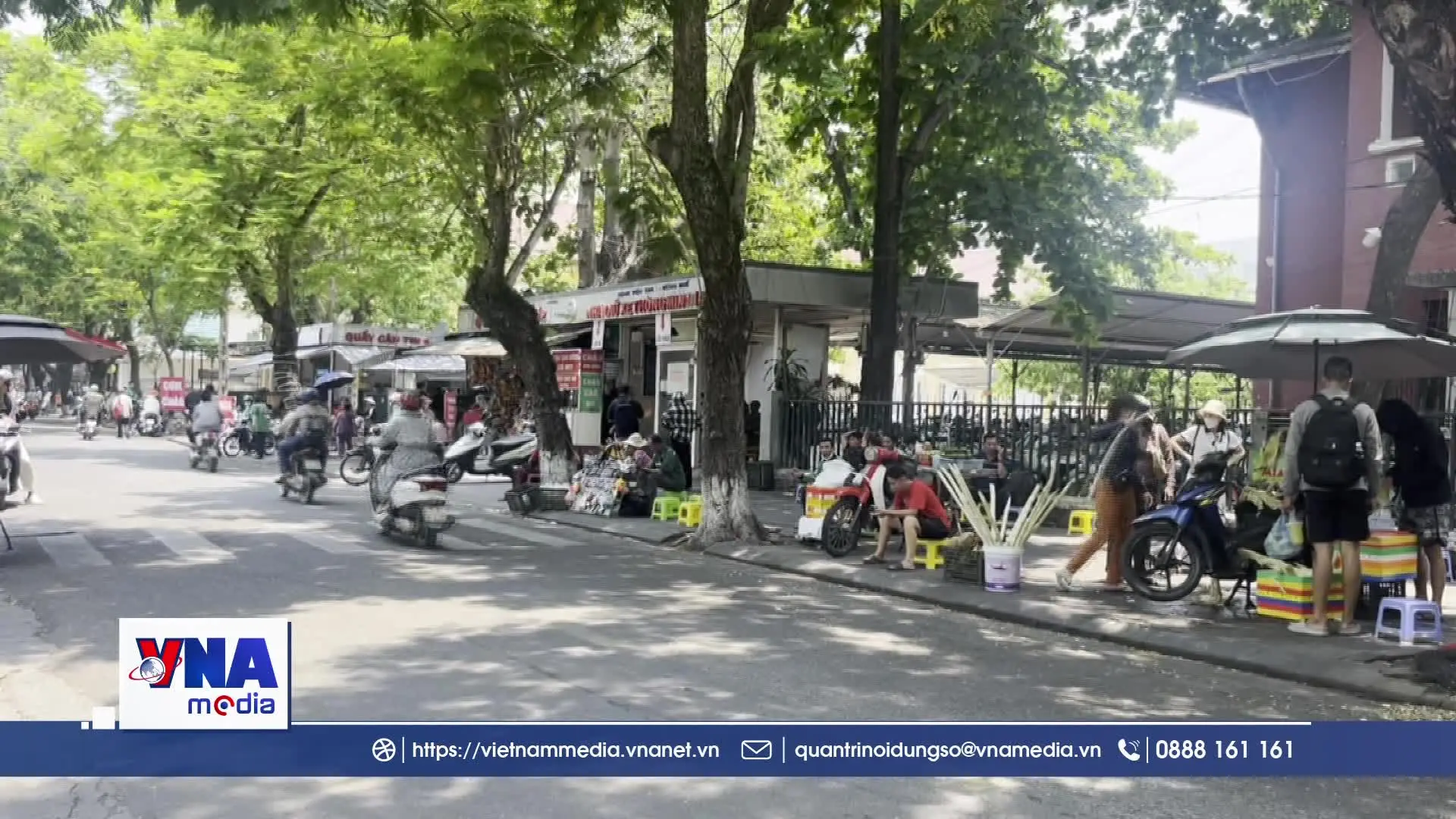 TP.Huế cần tìm giải pháp đồng bộ để siết chặt quản lý vỉa hè