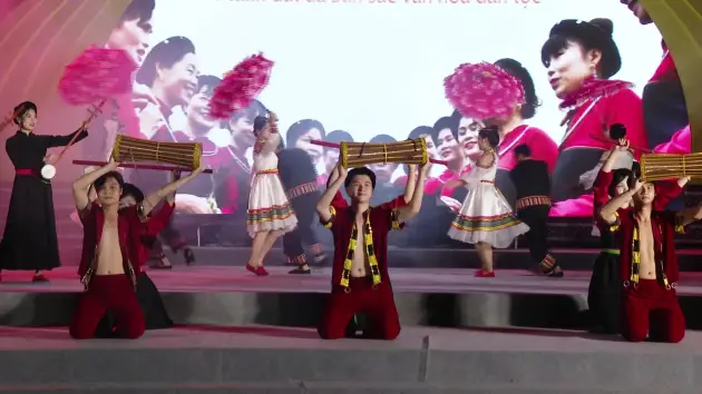 Khoảnh khắc & Sự kiện ngày 19/4/2026