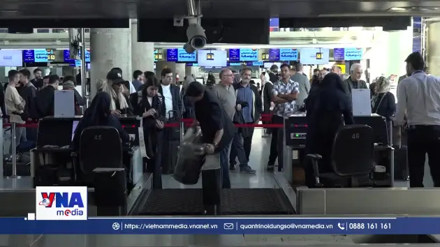 Iran khôi phục các chuyến bay quốc tế