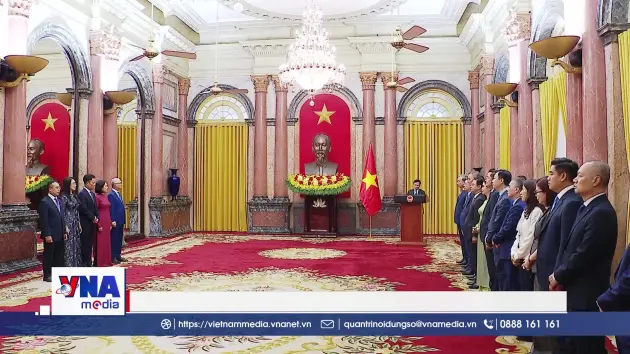 Tổng Bí thư, Chủ tịch nước trao quyết định bổ nhiệm 5 Đại sứ Việt Nam tại nước ngoài