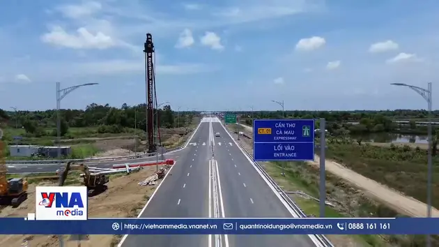 Người dân phấn khởi thông xe trở lại cao tốc Hậu Giang - Cà Mau