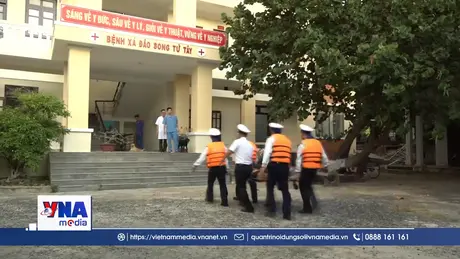 Cấp cứu kịp thời ngư dân Lâm Đồng bị giảm áp trên biển Trường Sa