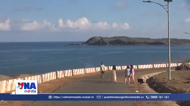 Phú Quý siết chặt kiểm soát rác thải nhựa trong du lịch