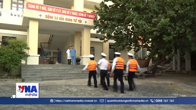 Cấp cứu kịp thời ngư dân Lâm Đồng bị giảm áp trên biển Trường Sa