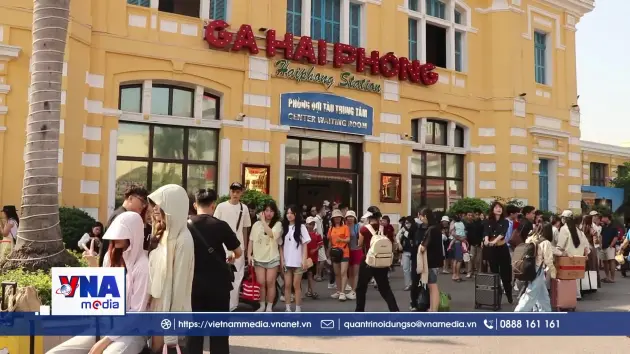 Hải Phòng đón lượng lớn du khách trong ngày Lễ Giỗ Tổ và 30/4-1/5