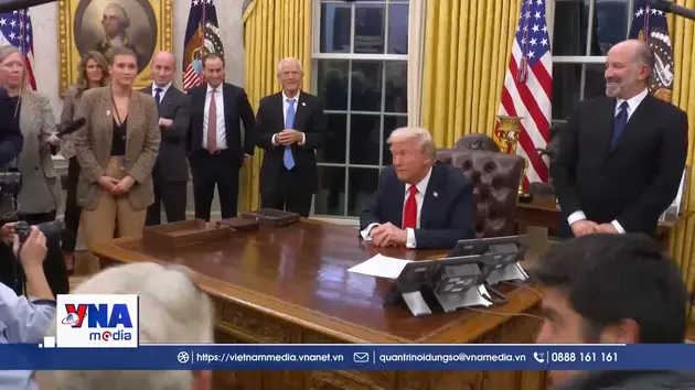 Lãnh đạo Nga và Mỹ điện đàm