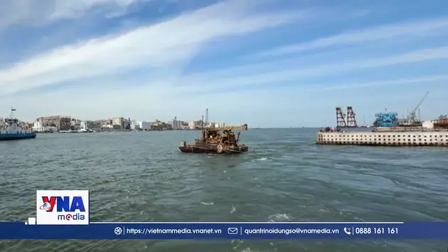 Kênh đào Suez phục hồi chậm
